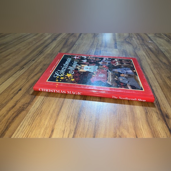 Christmas Magic Plastic Canvas Book The Needlecraft Shop - Picture 10 of 16